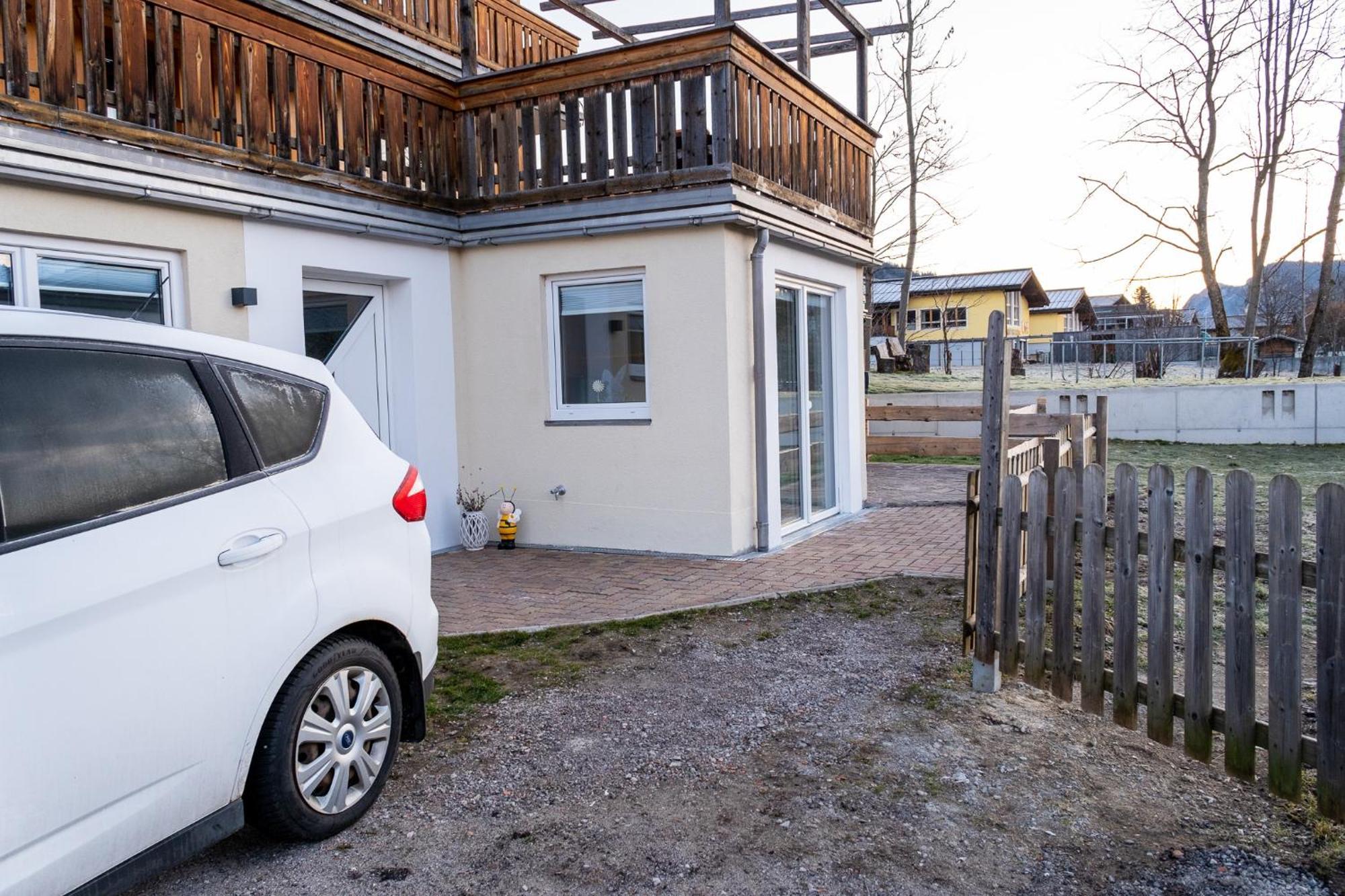 Appartement Ausblick Радщат Екстериор снимка