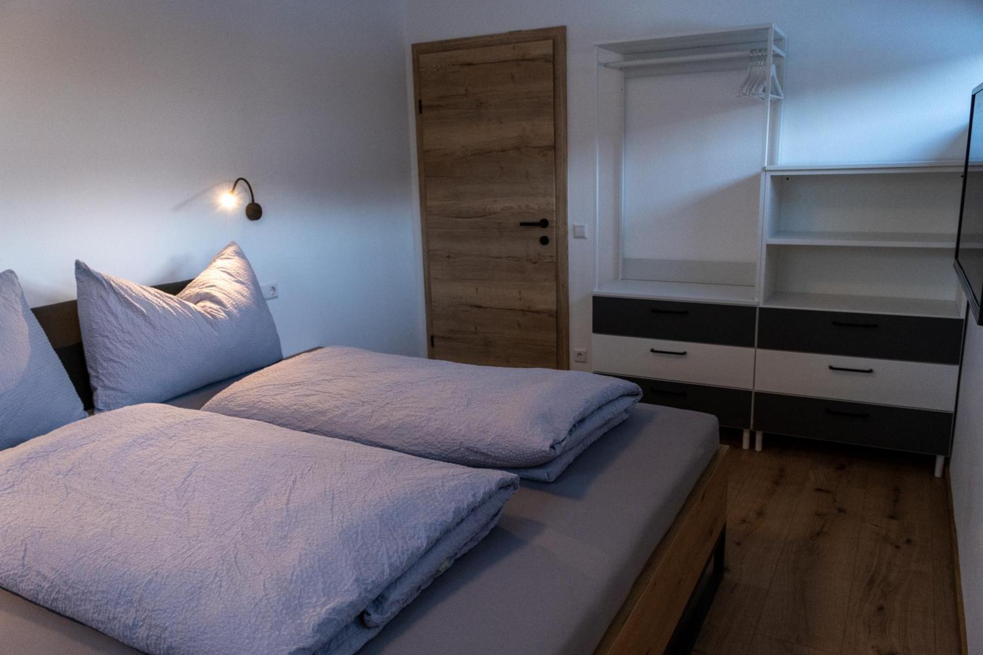 Appartement Ausblick Радщат Екстериор снимка